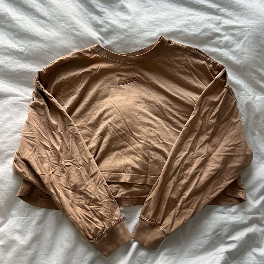 Nike Cropped Long Sleeve Top - Tan Brown